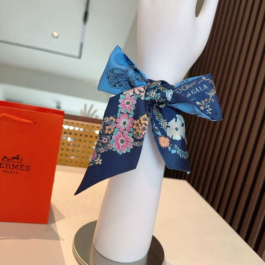 HERMES HERMES 25S SILK NECKERCHIEF 86 IN SILK 714380