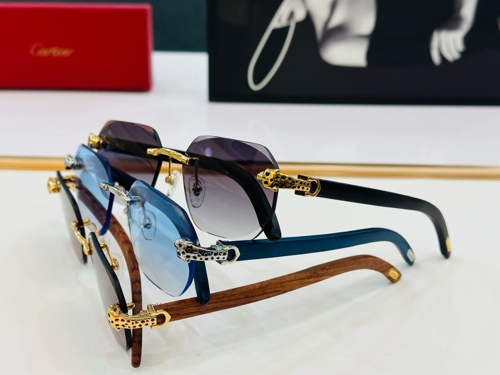 PANTHÈRE RIMLESS OVAL FRAME SUNGLASSES 543637 IN METAL
