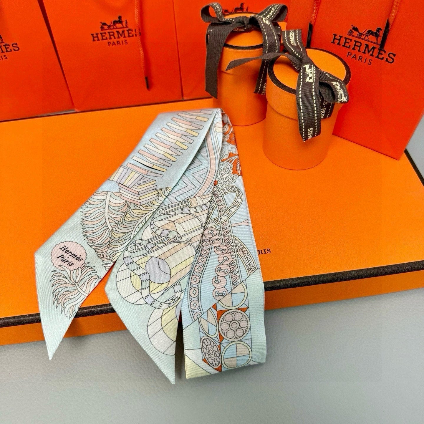 HERMES HERMES 25S SILK NECKERCHIEF 86 IN SILK 714349