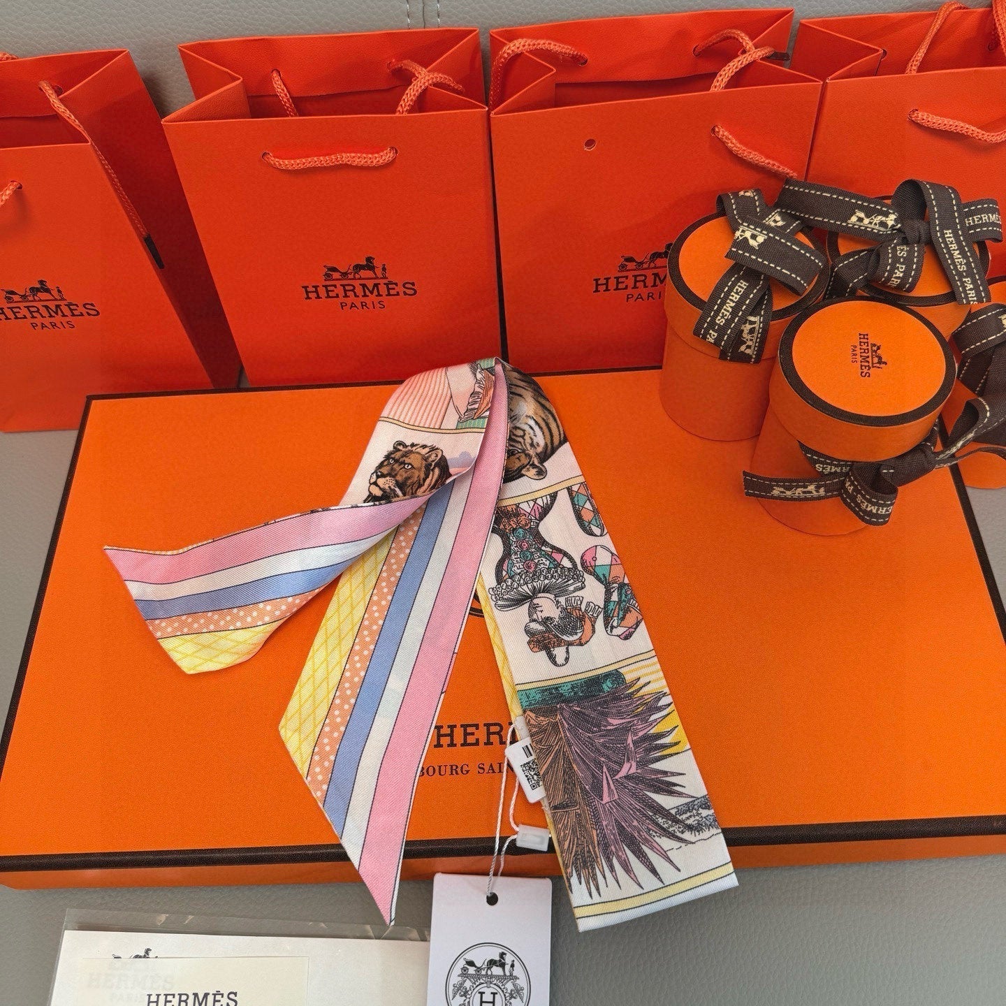HERMES HERMES 25S SILK NECKERCHIEF 86 IN SILK 714363