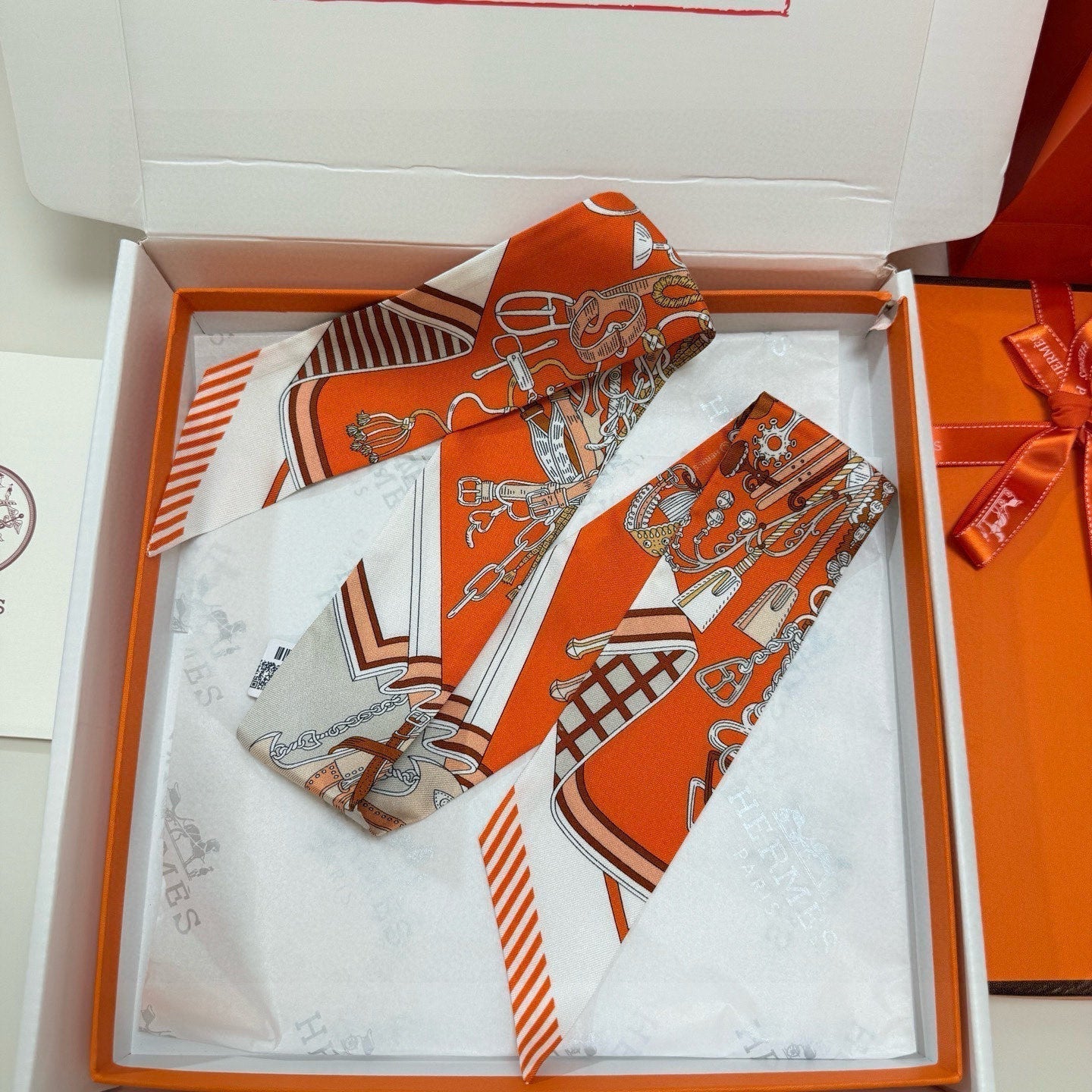 HERMES HERMES 25S SCARF 90 IN SILK 853147