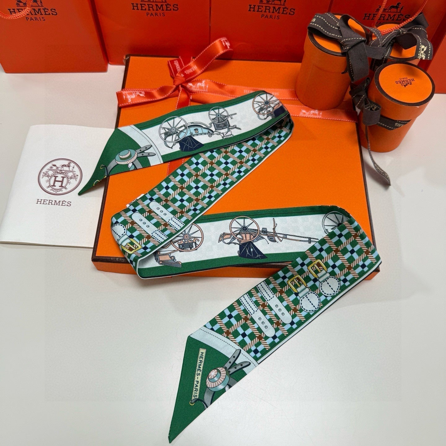 HERMES HERMES 25S SCARF 90 IN SILK 854951