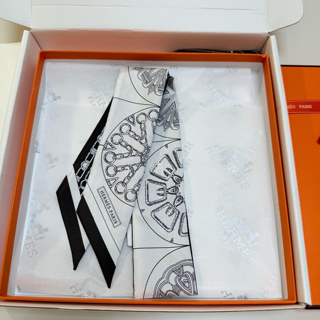 HERMES HERMES 25S SCARF 90 IN SILK 856721