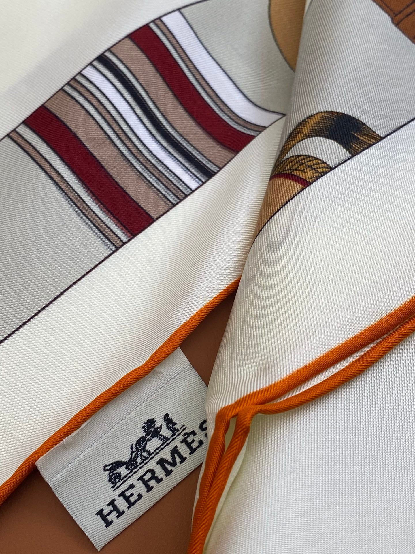 HERMES HERMES 25S SCARF 90 IN SILK 703708