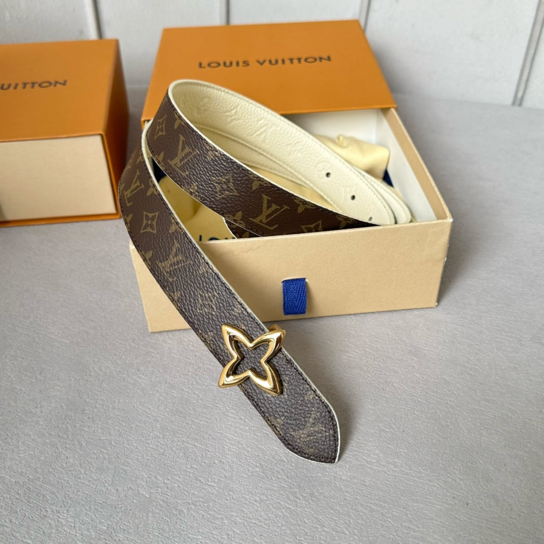 LOUIS VUITTON LV MINI FLOWERGRAM 30MM REVERSIBLE BELT IN WHITE EMBOSSED CALFSKIN GOLD HARDWARE
