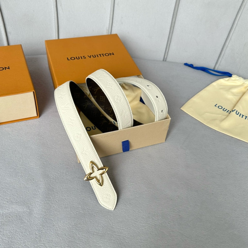LOUIS VUITTON LV MINI FLOWERGRAM 30MM REVERSIBLE BELT IN WHITE EMBOSSED CALFSKIN GOLD HARDWARE