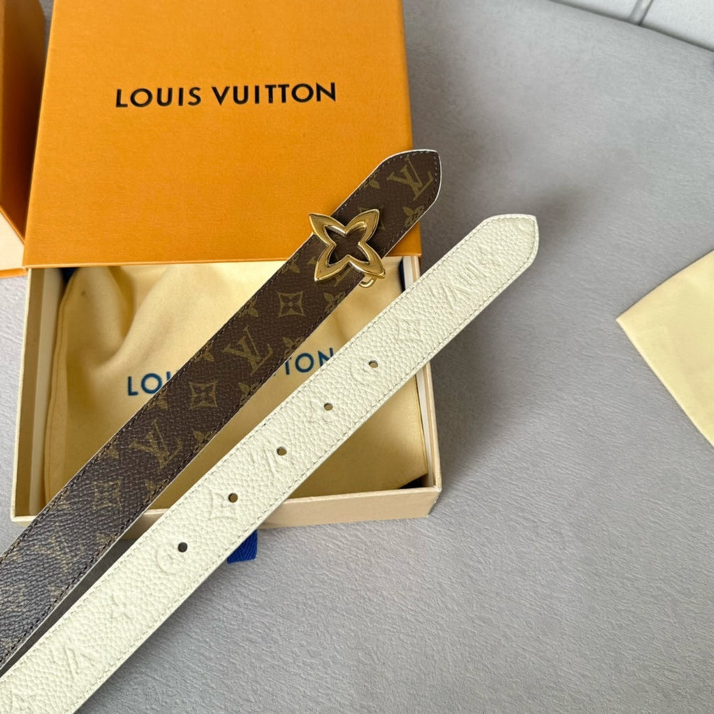 LOUIS VUITTON LV MINI FLOWERGRAM 30MM REVERSIBLE BELT IN WHITE EMBOSSED CALFSKIN GOLD HARDWARE