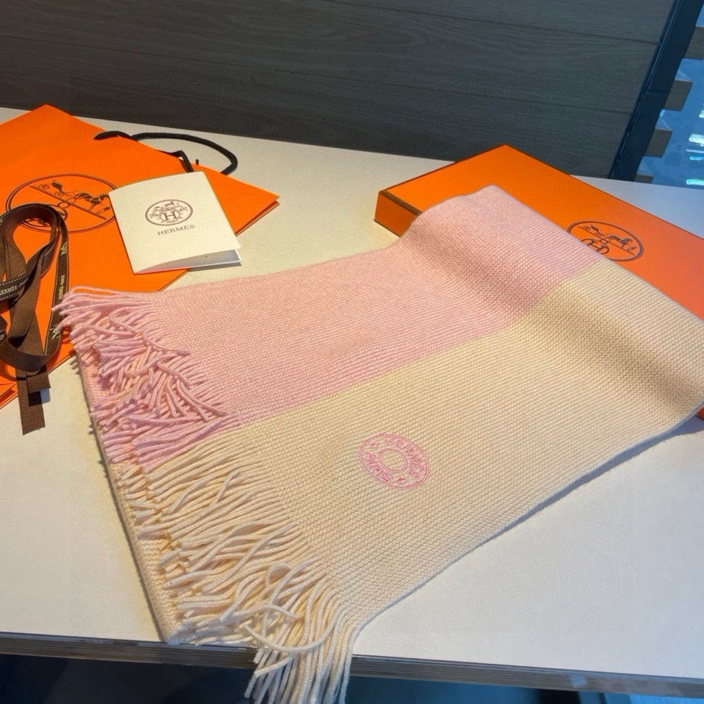 HERMES KNIT SCARF 180 IN LIGHT PINK MIX WHITE CASERE