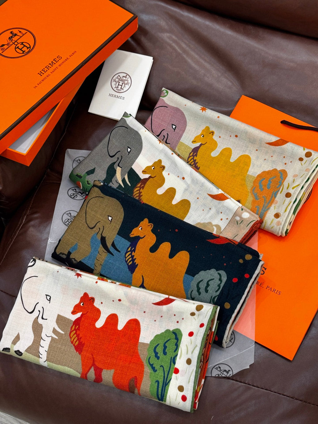 HERMES HERMES 25S SCARF 140 IN SILK 733915