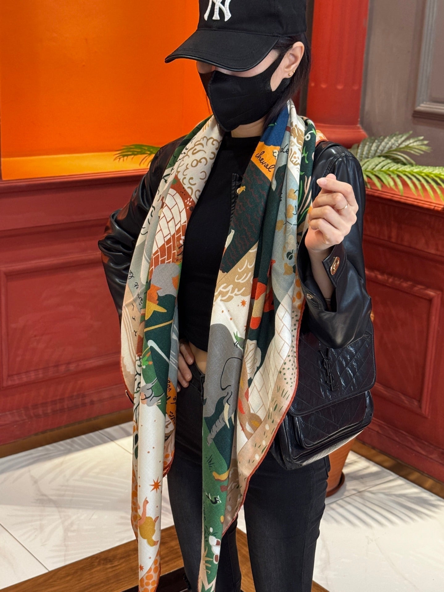 HERMES HERMES 25S SCARF 140 IN SILK 733915