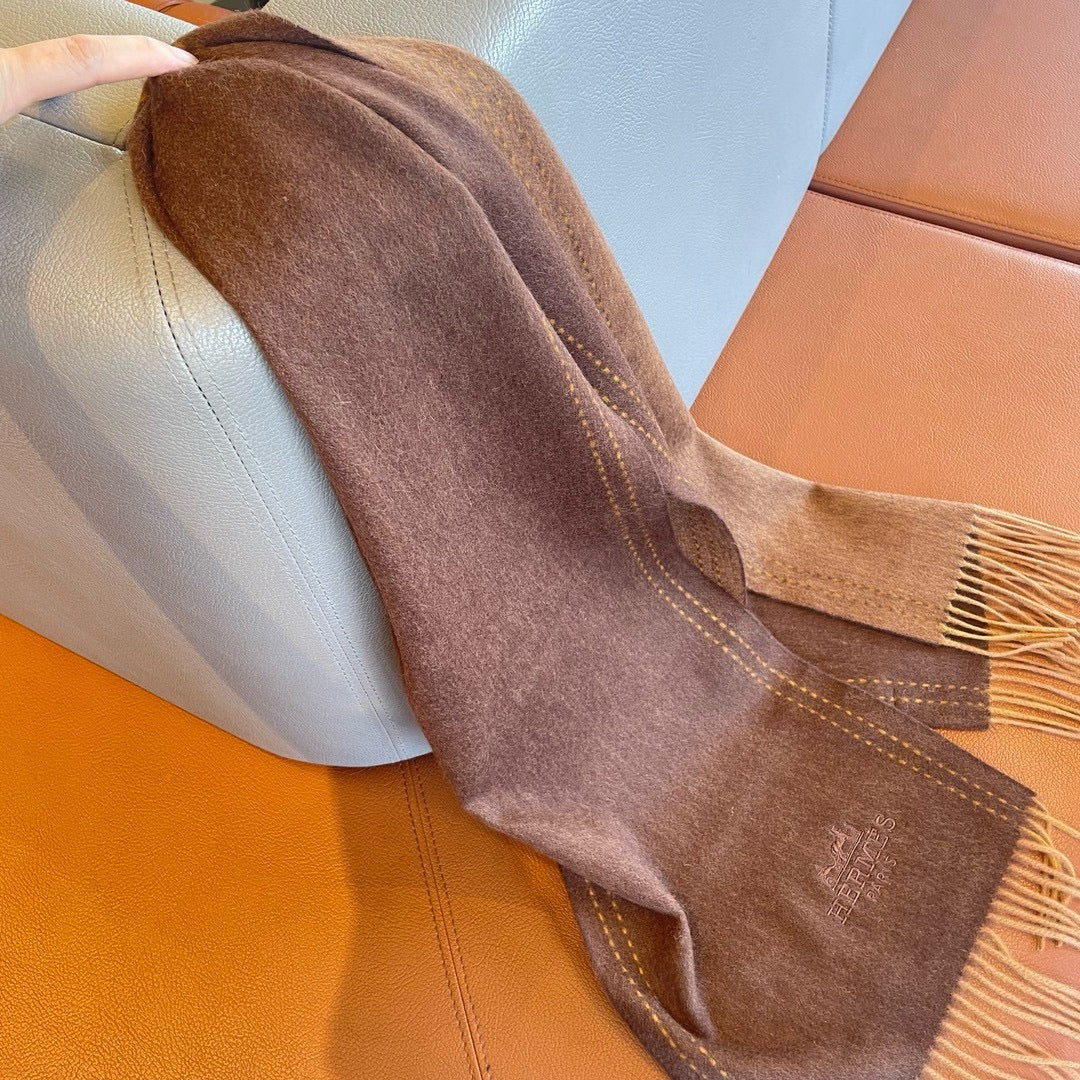 HERMES UNIE BRODEE GM MUFFLER IN CHOCOLATE BROWN CASERE