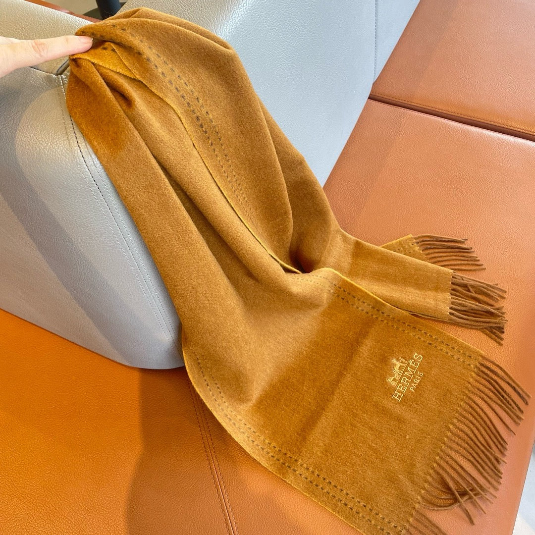 HERMES UNIE BRODEE GM MUFFLER IN COPPER BROWN CASERE