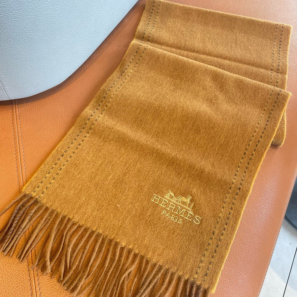 HERMES UNIE BRODEE GM MUFFLER IN COPPER BROWN CASERE